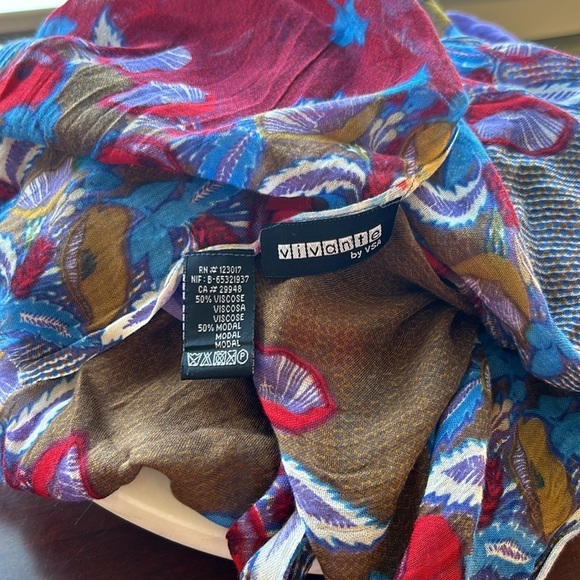 Wrap from Vivante by USA and red hat brooch or pendant for the Red Hat Society - Picture 7 of 17